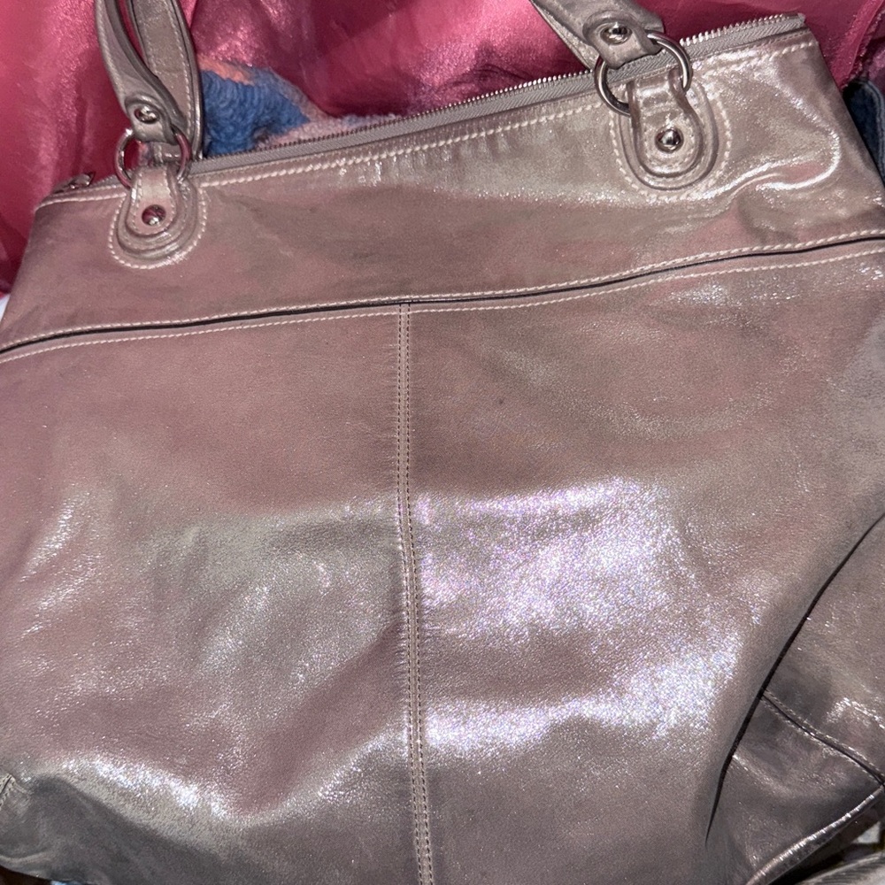Vintage Coach Poppy Shimmering Gold Metallic large Tote Bag with Charm Accent - Picture 2 of 4